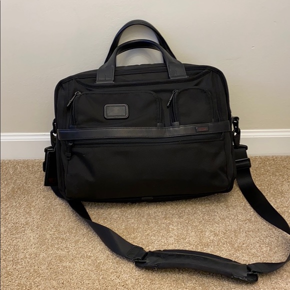 Tumi Briefcase black